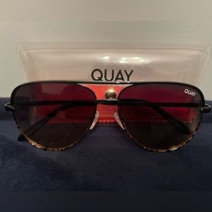 Quay High Key in Tortoise/Black